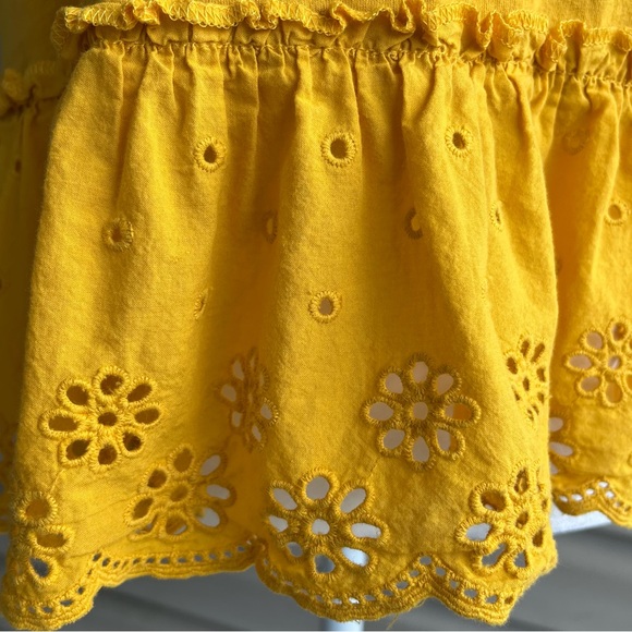 •J.Crew• Eyelet Peplum Sleeveless Knit Top - Size Small - Picture 3 of 7